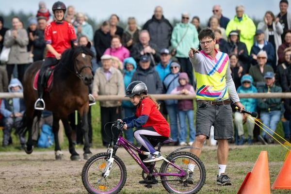Horse und Bike(Foto Wolfgang Scheu