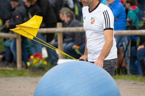 Schauprogramm Pferdefuball 2(Foto Wolfgang Scheu).